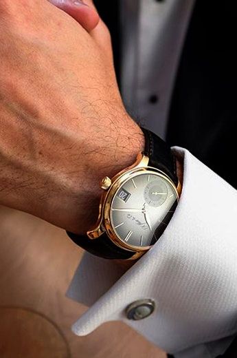 H. Moser & Cie. Endeavour Perpetual Calendar