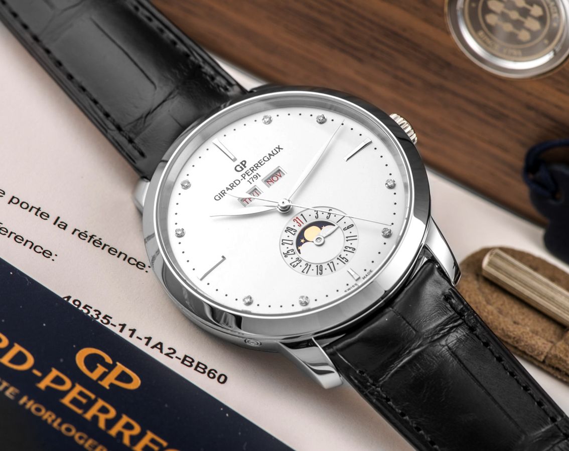 Girard-Perregaux 1966 Full Calendar Silver Dial 40 mm Automatic Watch For Men - 2