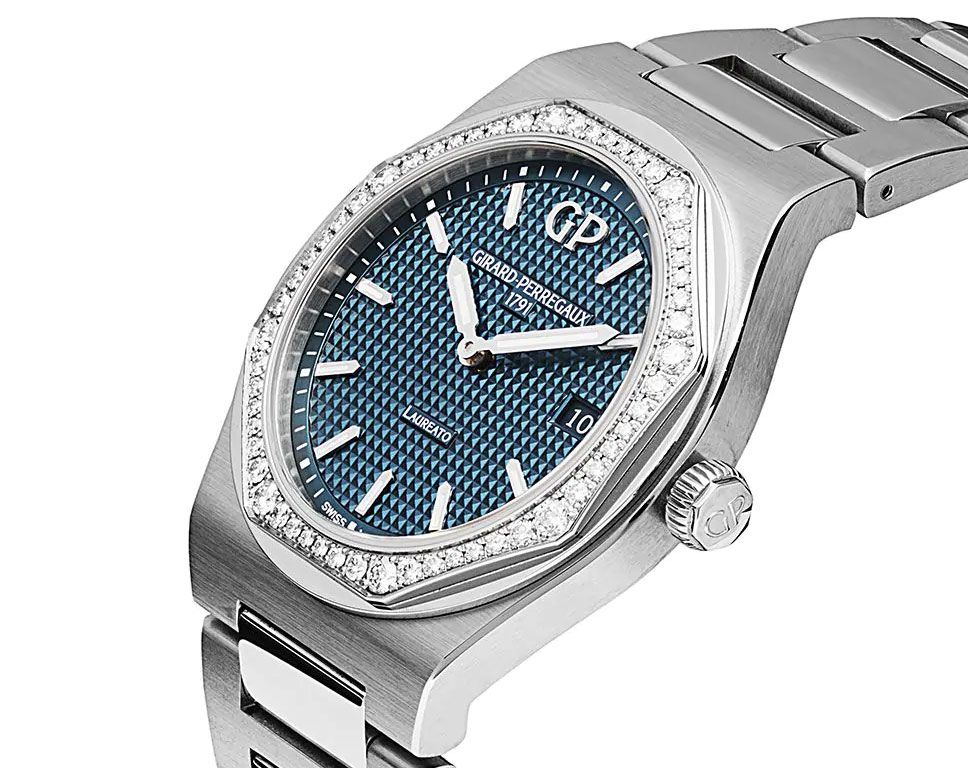 Girard-Perregaux Laureato Classic Laureato Blue Dial 34 mm Quartz Watch For Women - 2