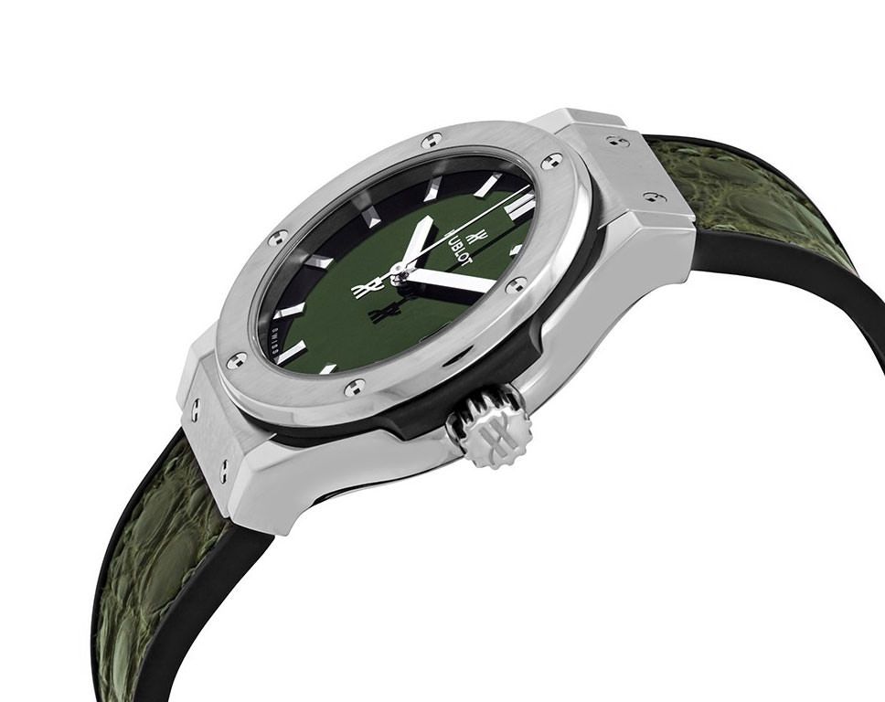 Hublot Classic Fusion 3-Hands Green Dial 33 mm Quartz Watch For Women - 2