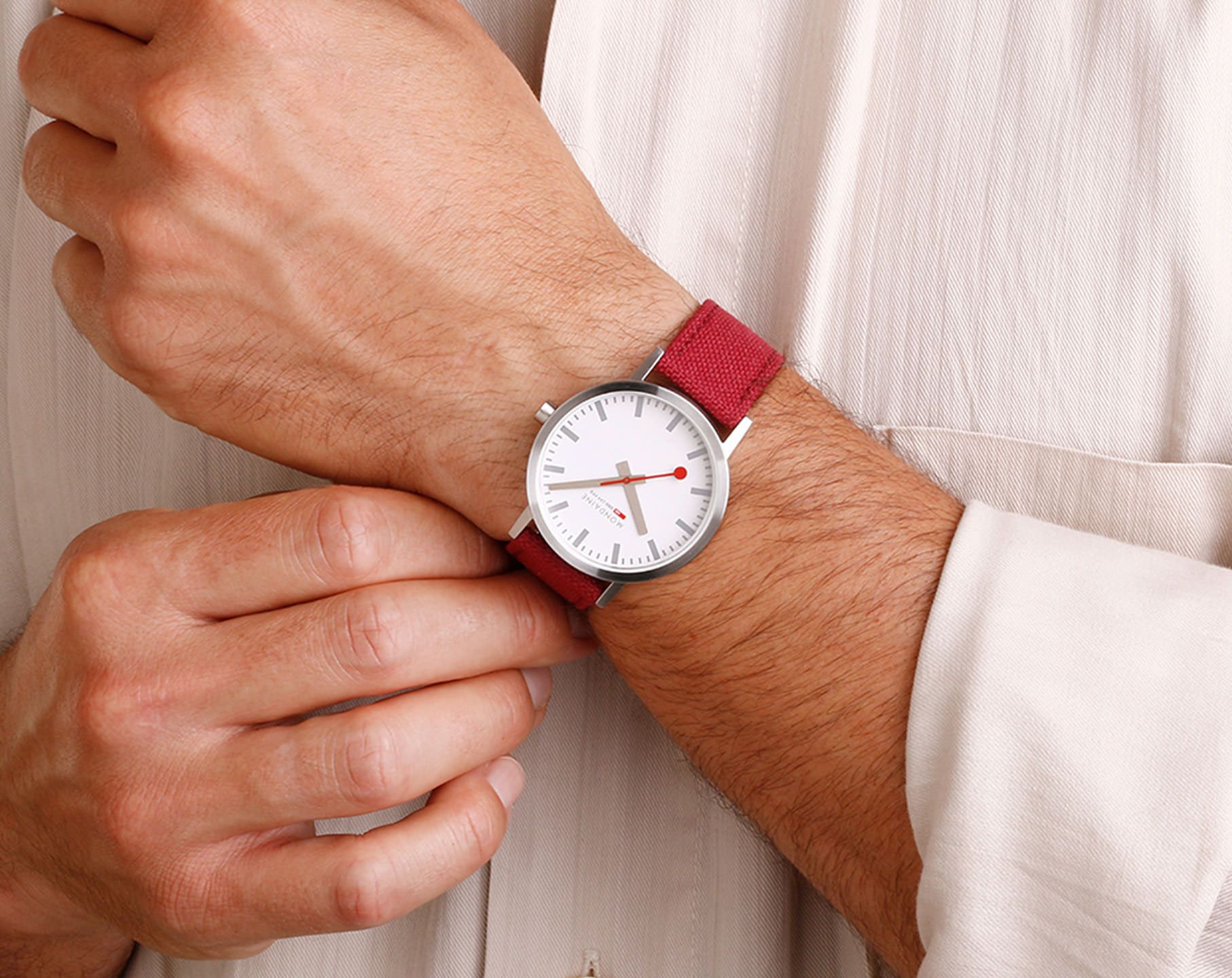 Mondaine Classic  White Dial 40 mm Quartz Watch For Unisex - 6