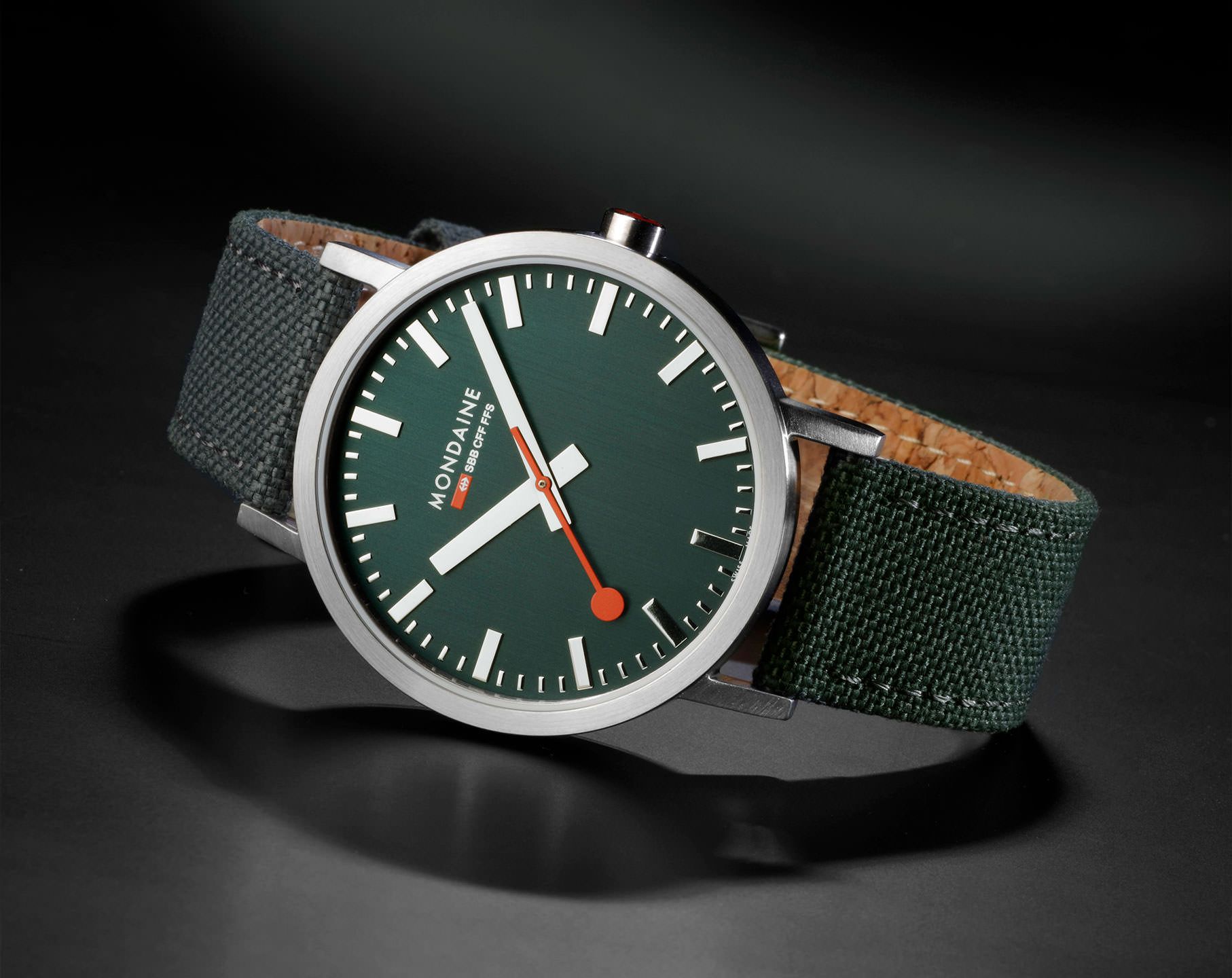 Mondaine Classic  Green Dial 40 mm Quartz Watch For Unisex - 5