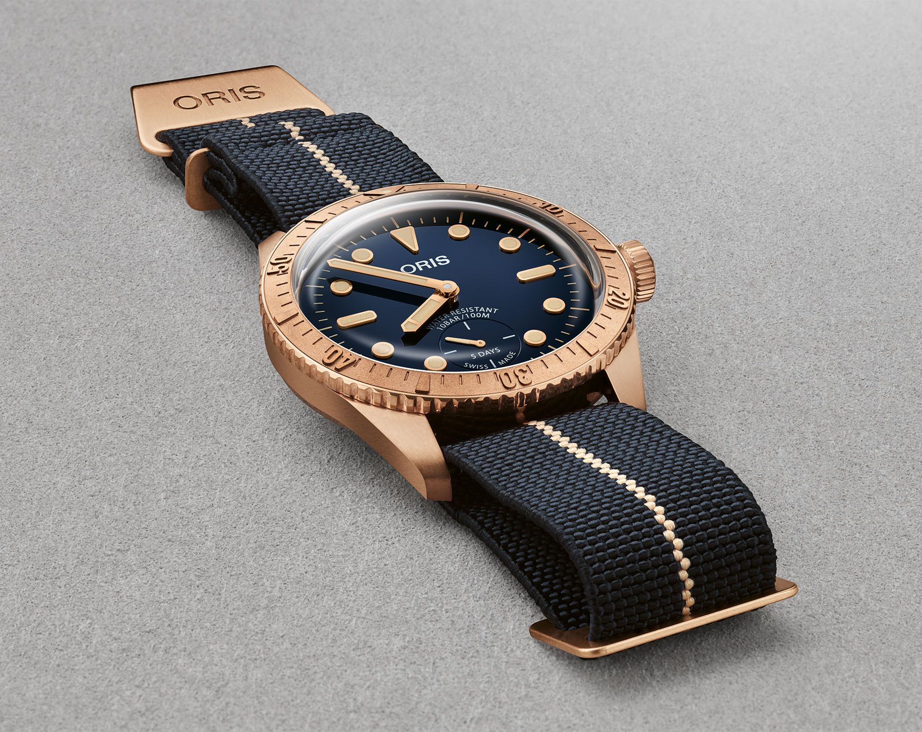 Oris Divers Carl Brashear Calibre 401 Limited Edition Blue Dial 40 mm Automatic Watch For Men - 4