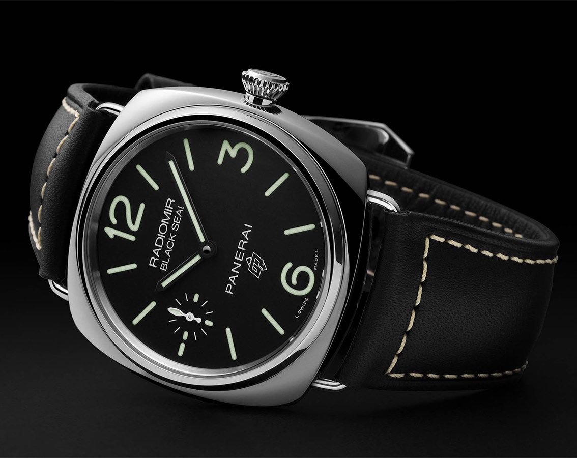 Panerai Radiomir  Black Dial 45 mm Manual Winding Watch For Men - 3