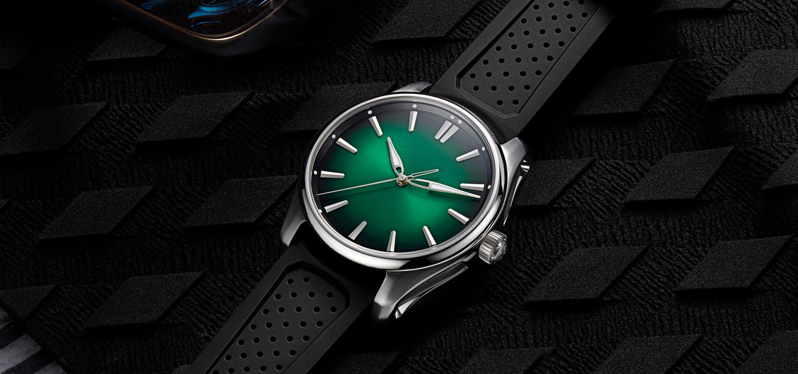 Revitalising A Classic: Presenting The H. Moser & Cie. Pioneer Centre Seconds Cosmic Green With A New Movement