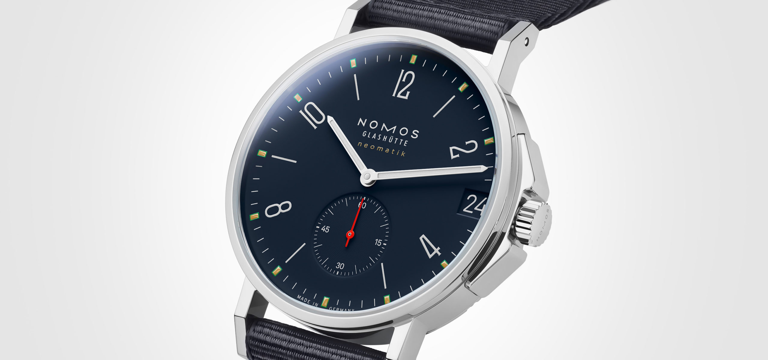 The Ace All-Rounder: Introducing The Nomos Ahoi Neomatik 38 Date Atlantic